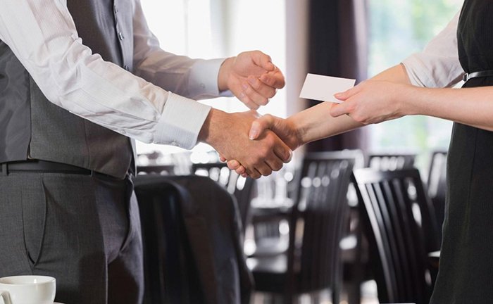 飲食店にとっての名刺とは？作成する際の5のポイントを紹介