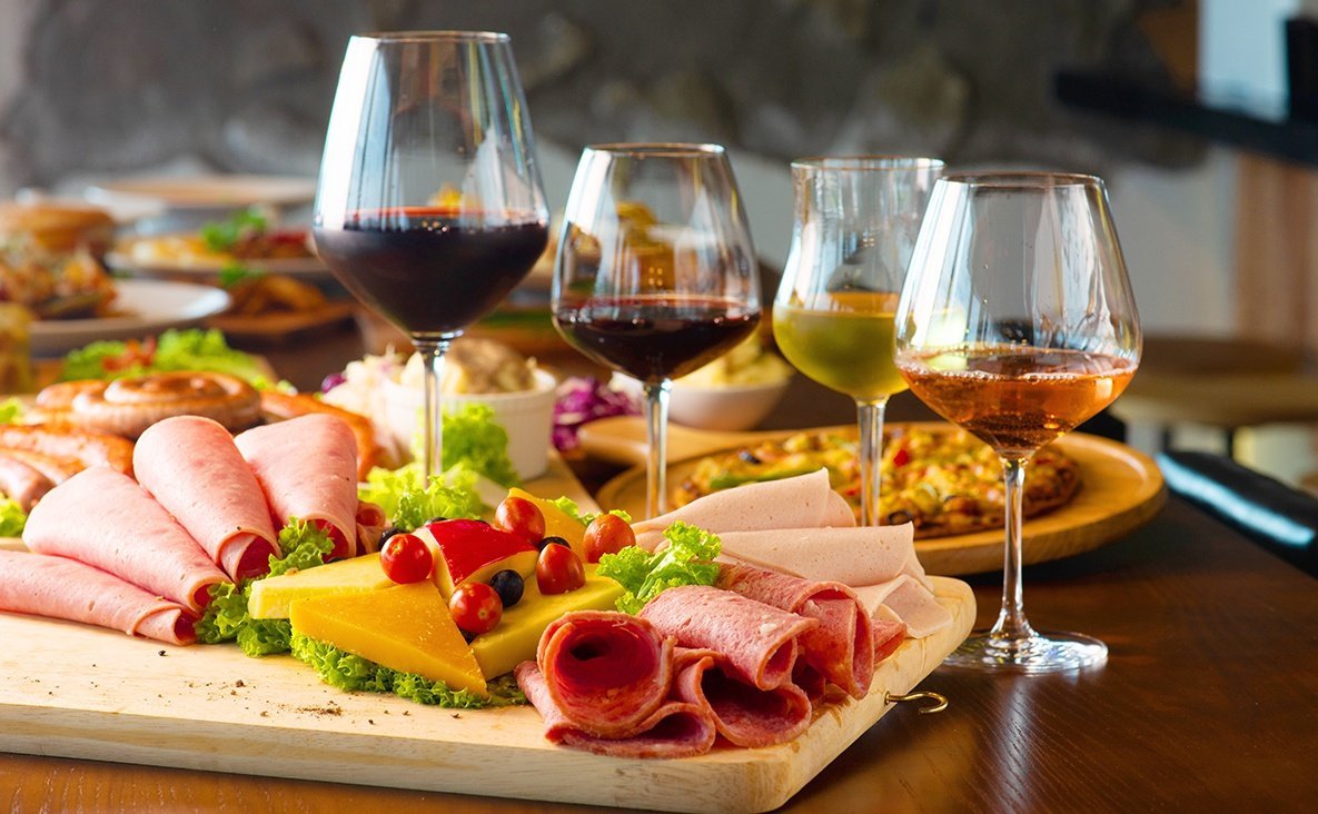 フルーティー焼酎を飲み比べ!いま話題の果実の香りを感じる飲みやすい焼酎を徹底解説