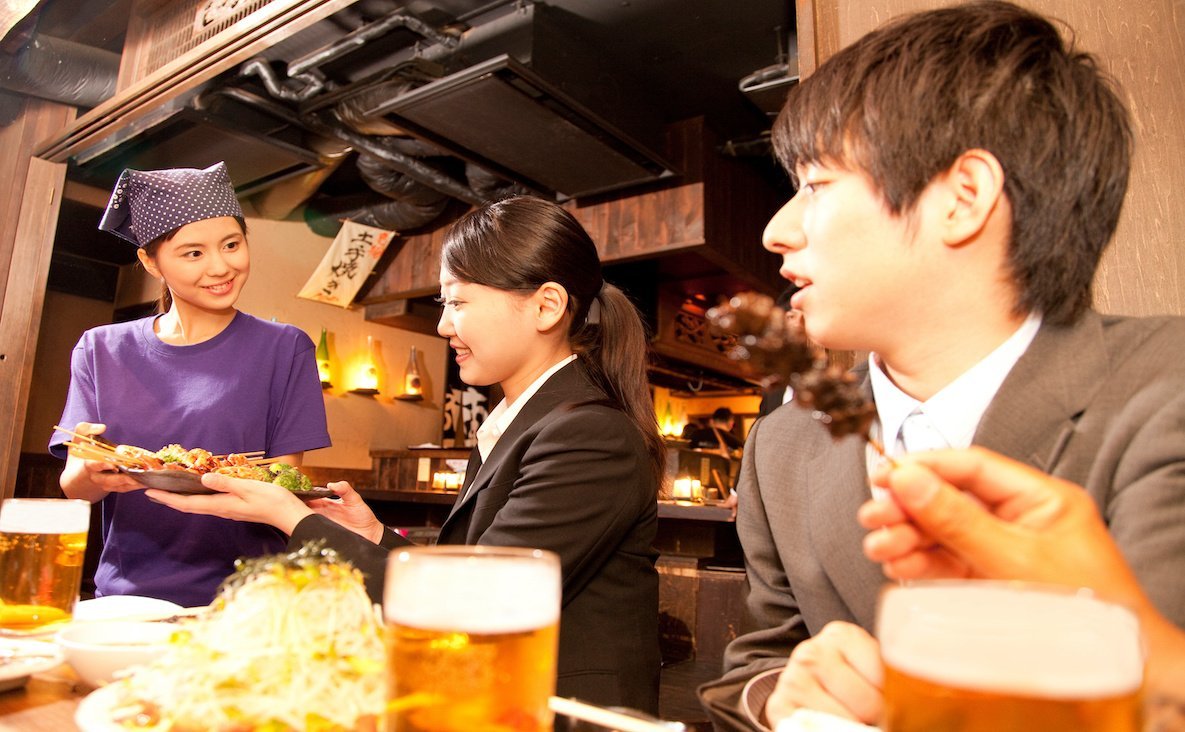 飲食店の繁忙期はいつ?売り上げアップにつながる対策法を押さえて人気店を目指そう!