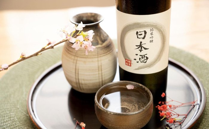 外国人が日本で飲みたいお酒！カクヤススタッフに聞いた「実際に人気のお酒」も紹介